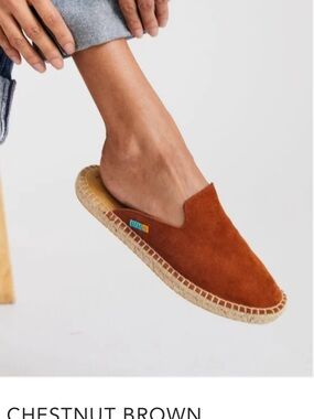 Suede Espadrille Mules in Chestnut